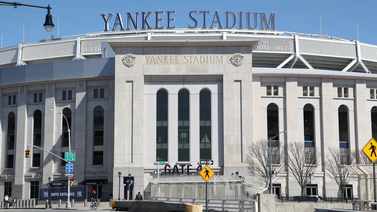 Yankee_Stadium